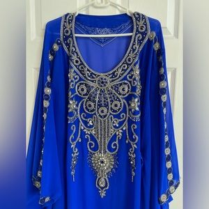 blue flowy beaded Sari/kaftan/gilabiya, one size fits most with adjustable belt